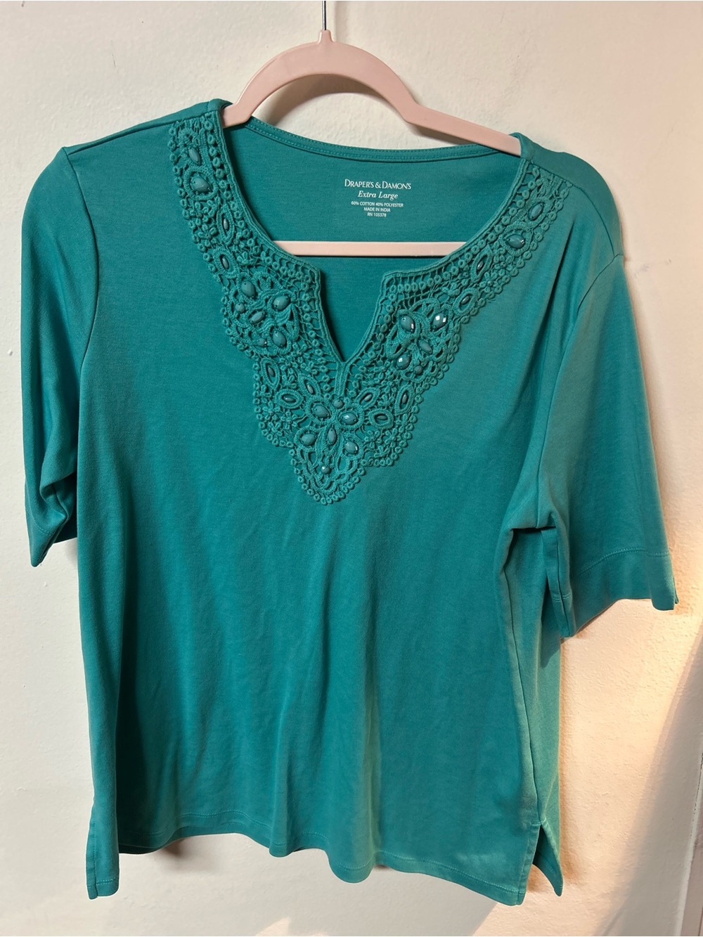 Draper’s & Damon’s XL Teal Embellished 
Crochet Beaded Neckline Top